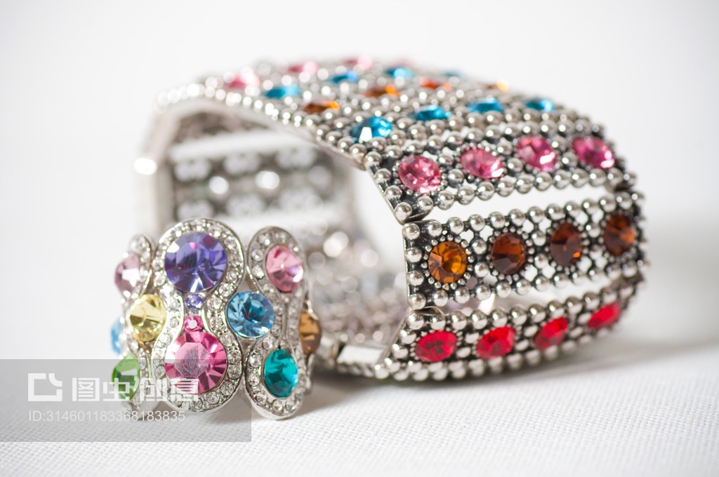 珠宝与食用农产品的跨界交融 消费市场的双重魅力